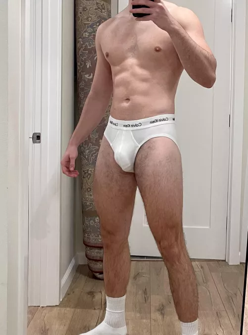 First time back in the gym after being sick 😷 How do I compare?