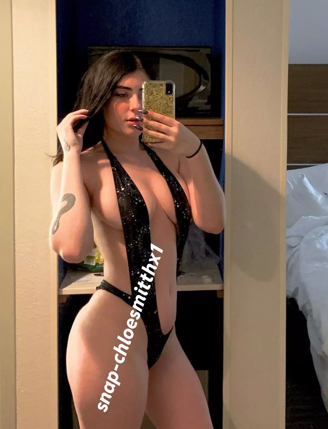 Hit an arrow for an instant humiliation task. [Domme]