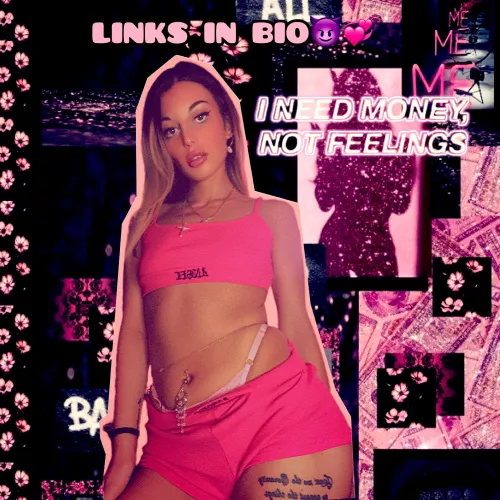 I can wear this to you’re great aunts funeral and you’d still fuck me in the bathroom😂 if I let you😈 CHECK ME OUT