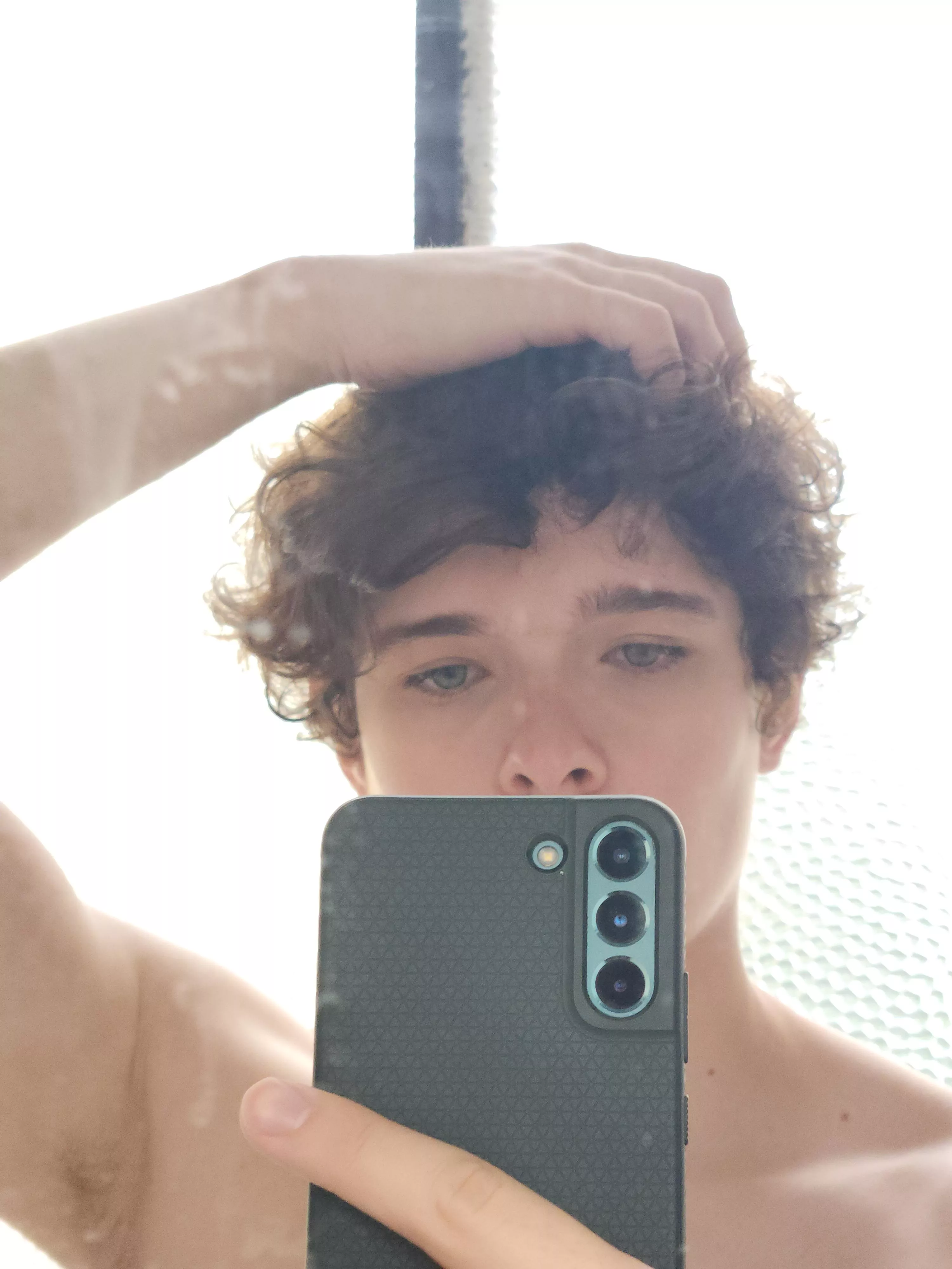 I wish I had a friend nearby, I've been stuck inside my house for years