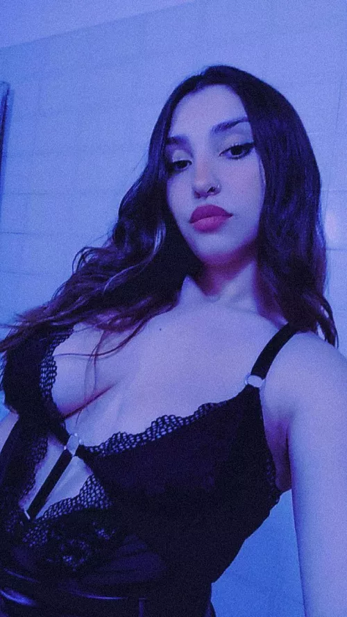 Mommy is ready to make you beg 😈