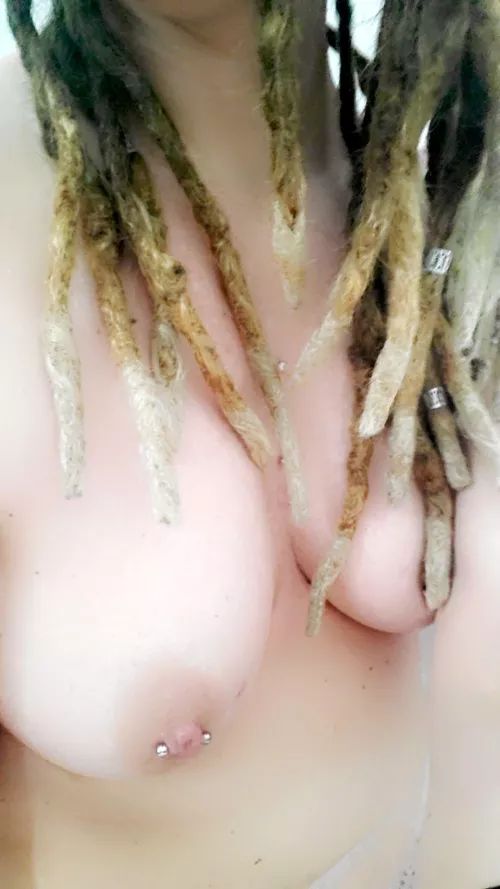 My little nipples. Lmk if you like them or what I should post next. F 33 175 5’5”