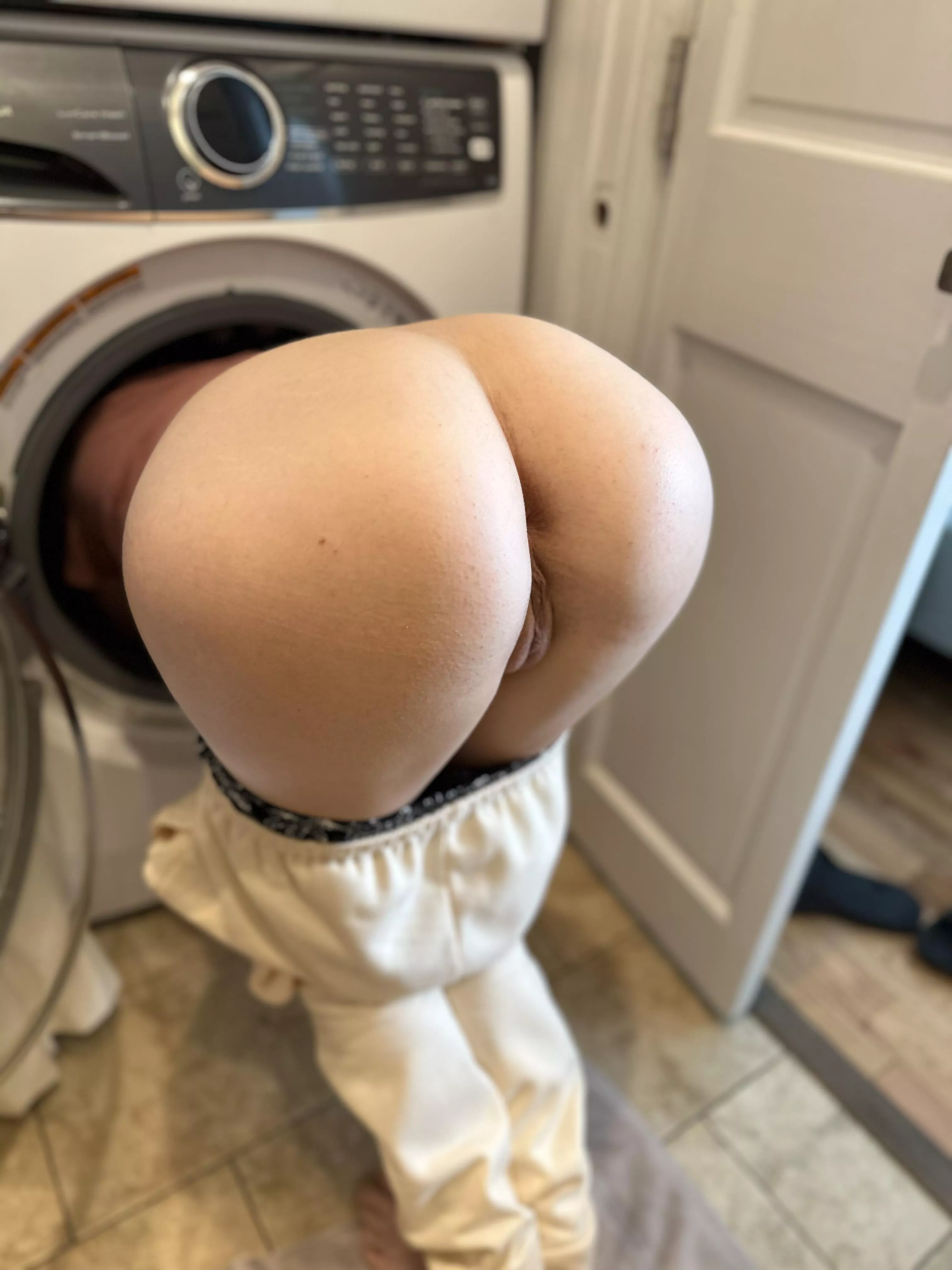 Probably overdone, but here’s my try at it 🤷‍♀️ (oc)