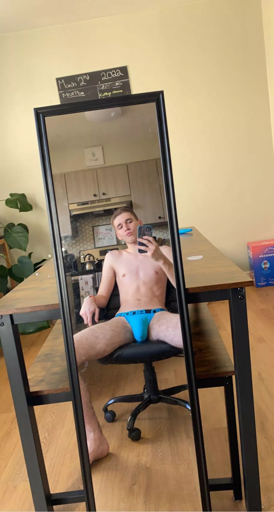 Straight but love wearing jocks. let’s chat about it