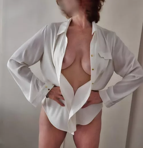 Tell me if my sensuality doesn't turn your temperature