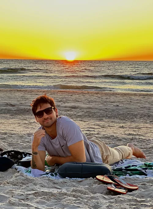 the summer ends in australia so I went to get the last warm sunset 😀