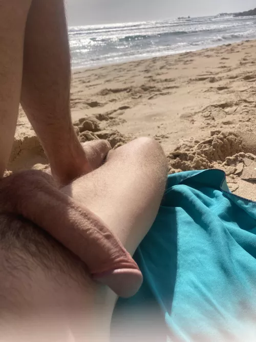 u think the people down the beach can tell it’s growing