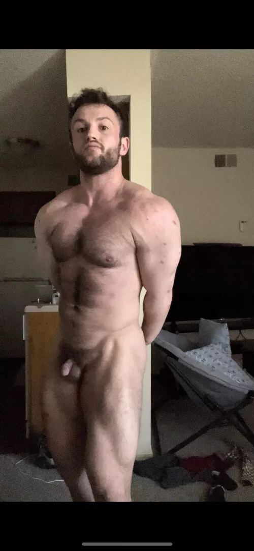 Wanna workout later bro 😅