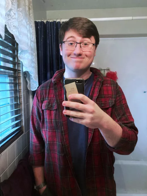 A bi guy to brighten your day :)