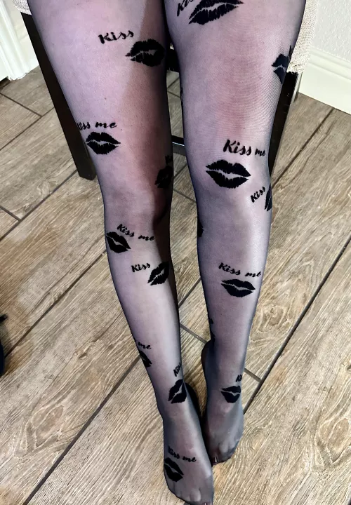 Add you lips to mine