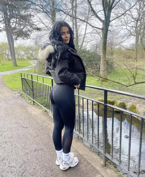 Amy flaunting her perfect arse in the park while going dogging