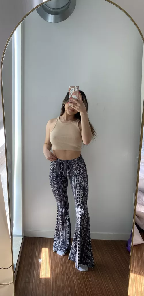 Are petite asian girls your type? 😊