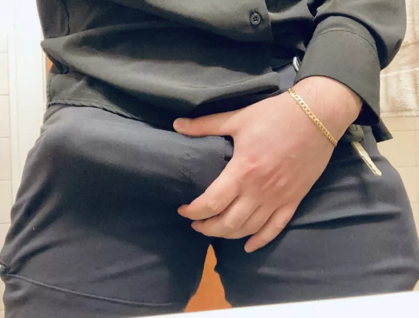 Bulge looked good in these pants