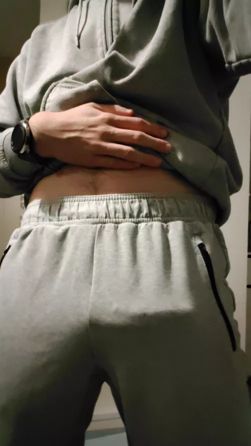 Do you like my grey sweatpants?