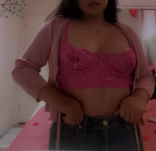 Does pink look good on me? 💕