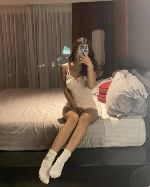 Hey, 19, nice to meet you :)