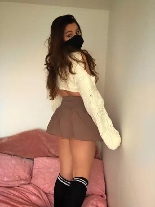 I think my skirt might be too short...