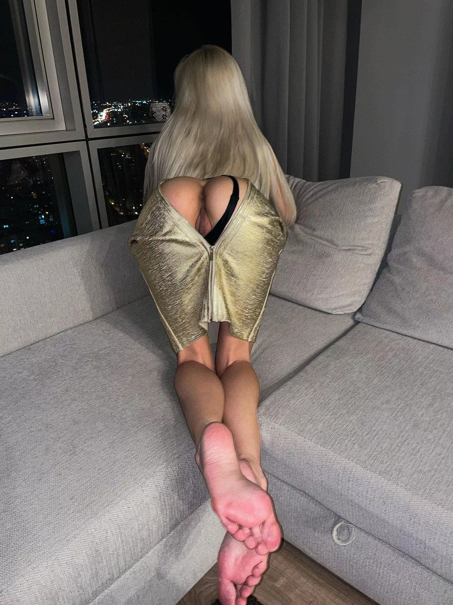 I'm as sweet as a peach. Wanna taste?