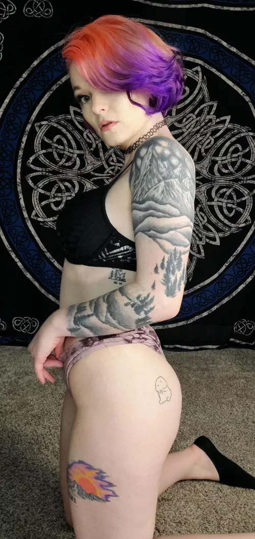 I've decided my style is pin up punk who is cite in the streets but a whore in the sheets