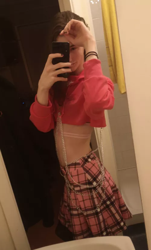 Just boutta spend money i barely have B)