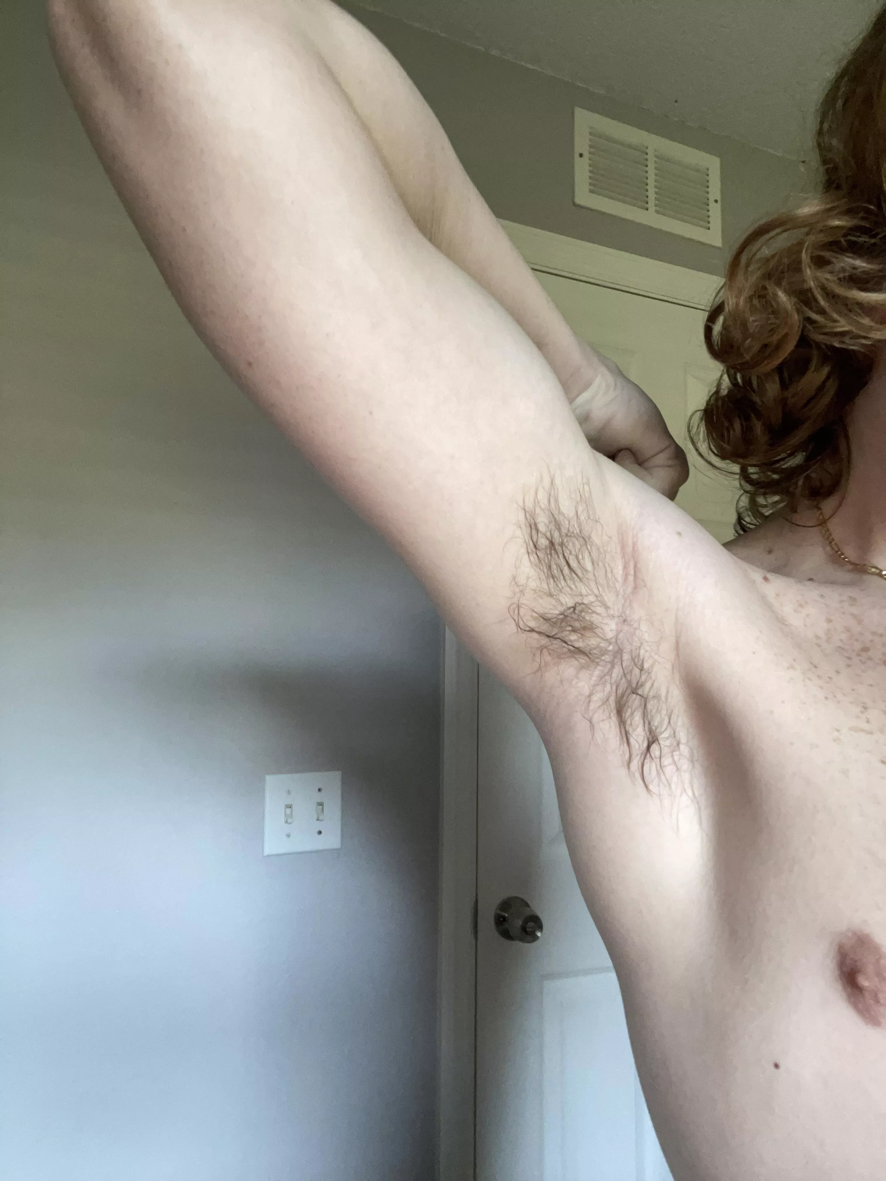 Love “forgetting” to wear deo around my bros ;)