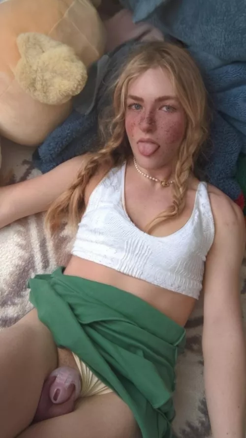 My Little Pink Nub is Throbbing 💕