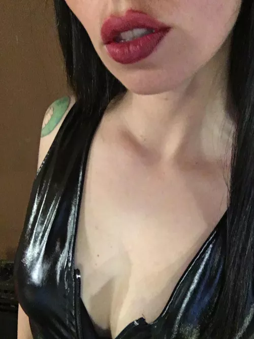 [oc] Do you like what you see, little beta?