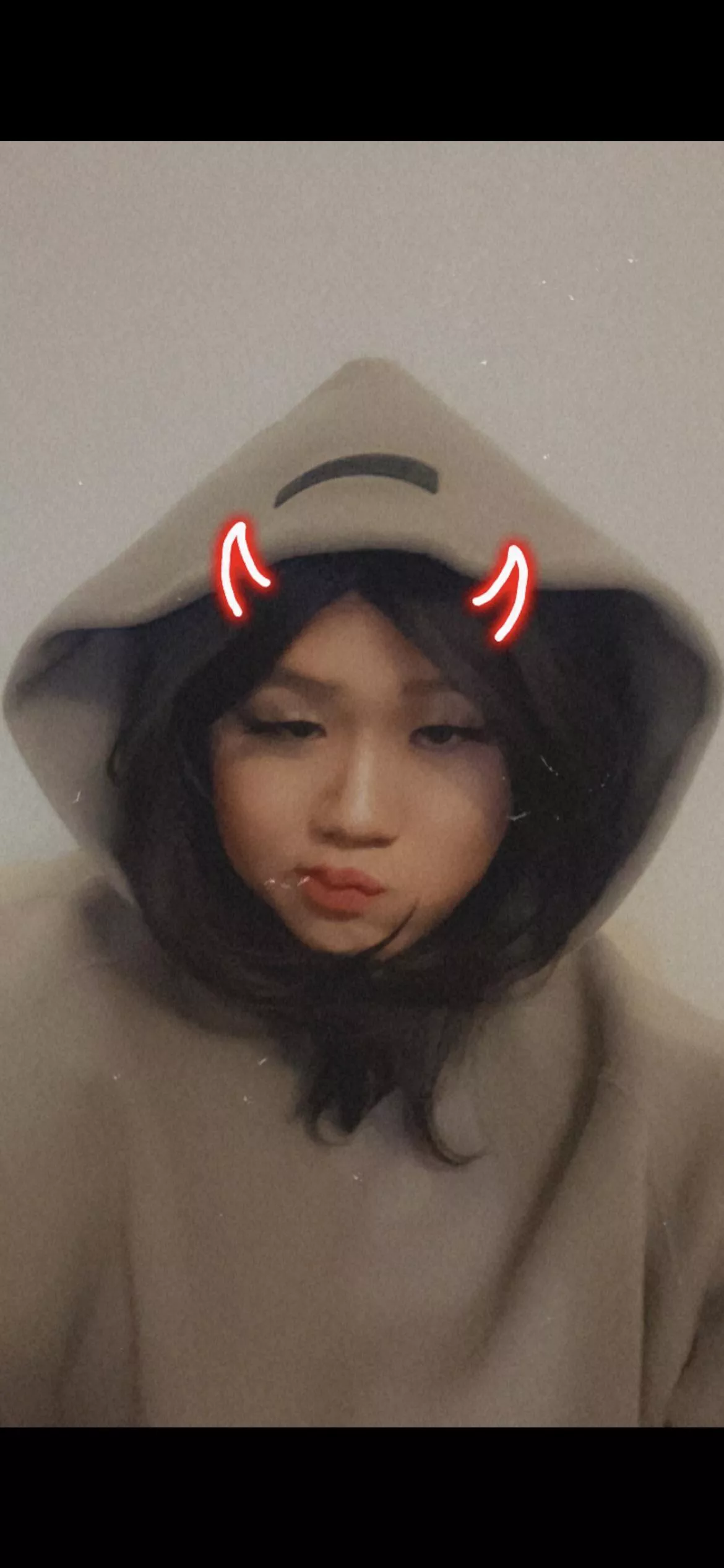 Sometimes a hoodie is all you need😝