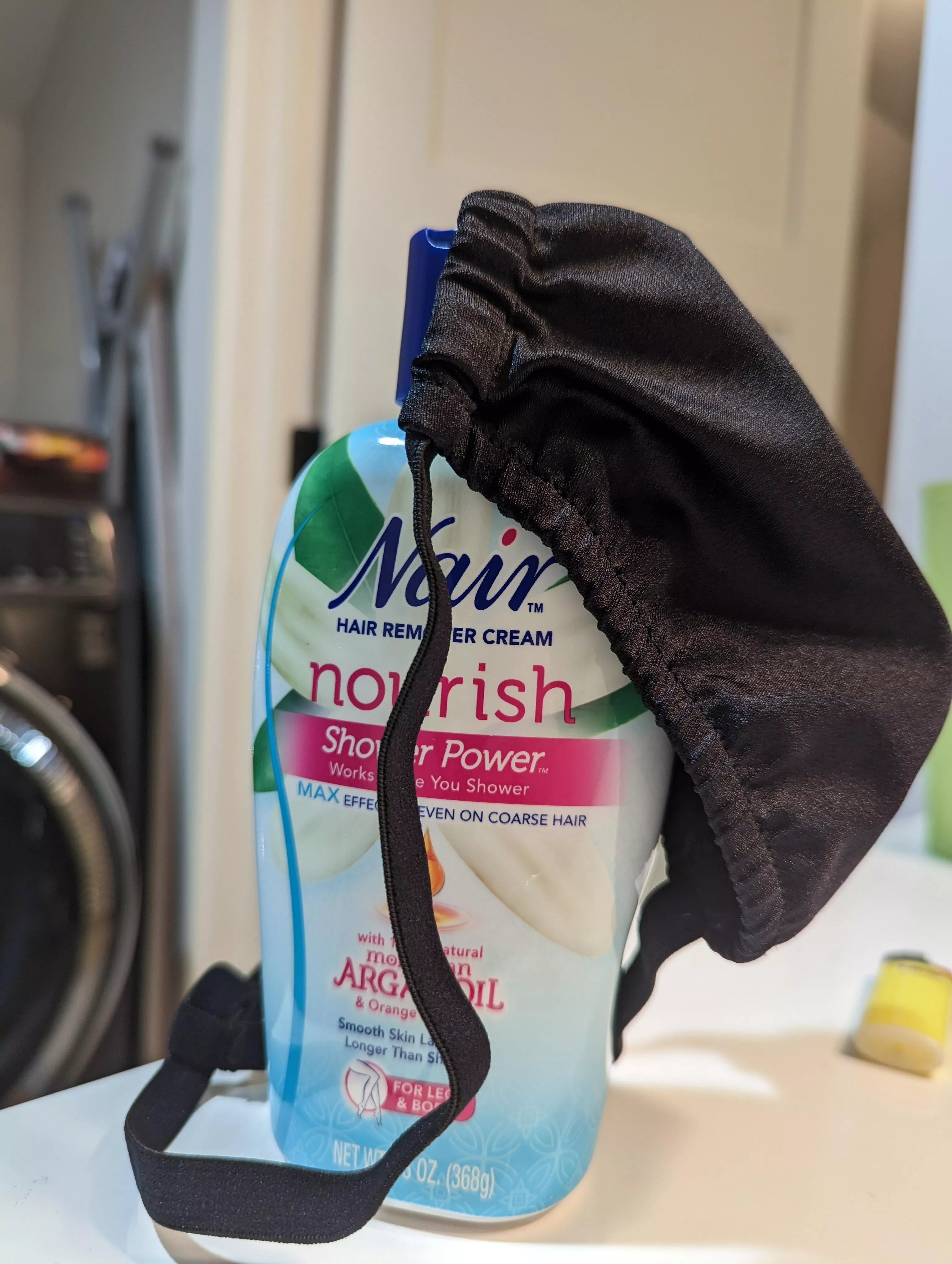 Starting out my afternoon. About to smooth out my junk and thong around 😈🐷 care to encourage me?