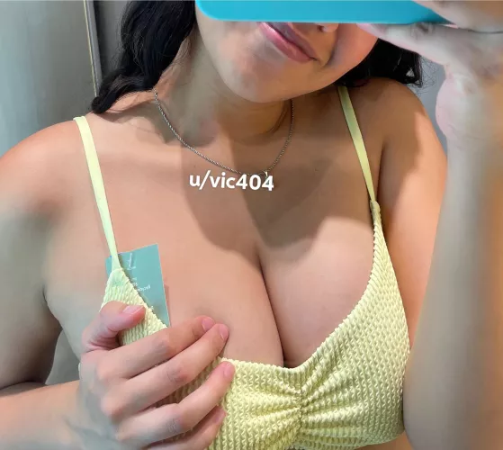 They look so big in this swimsuit 🥲