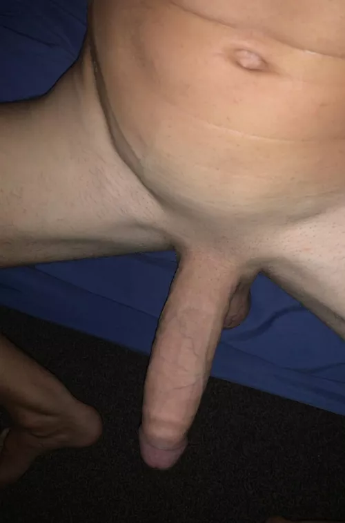 whoever guesses my size wins a prize in their dms ;)