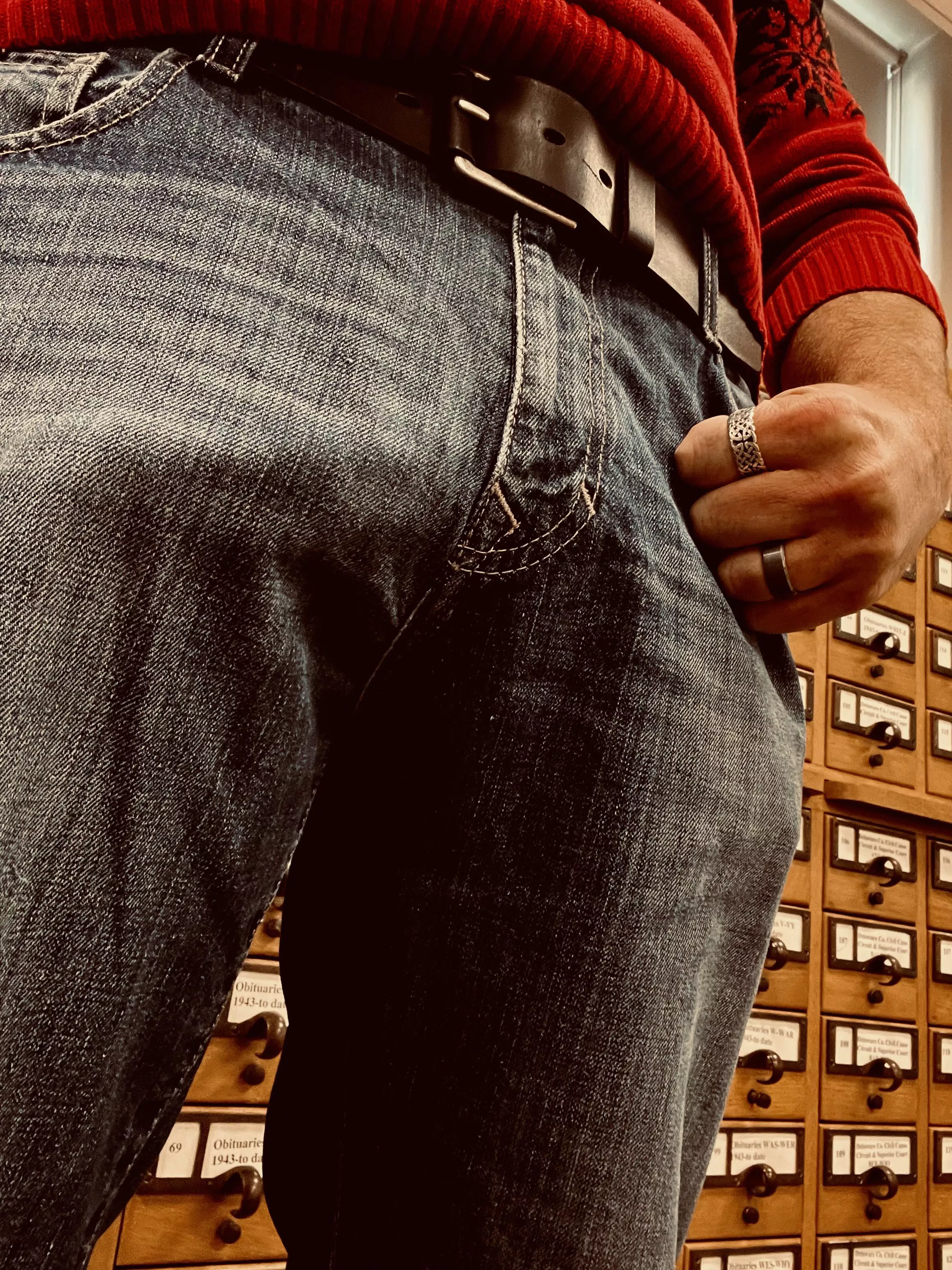 Work is about to start. Can you help me get rid of this before anyone sees?