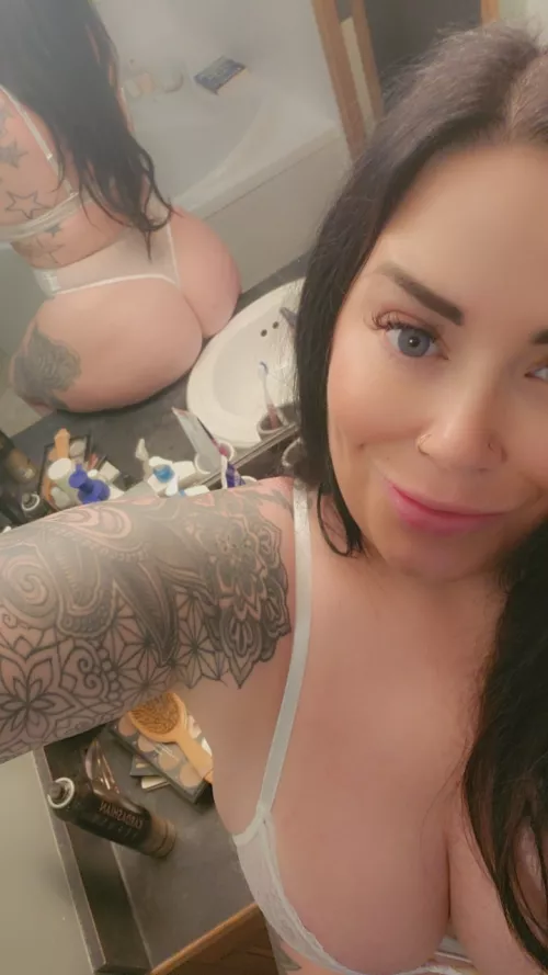 Would you bite my 🍑💦