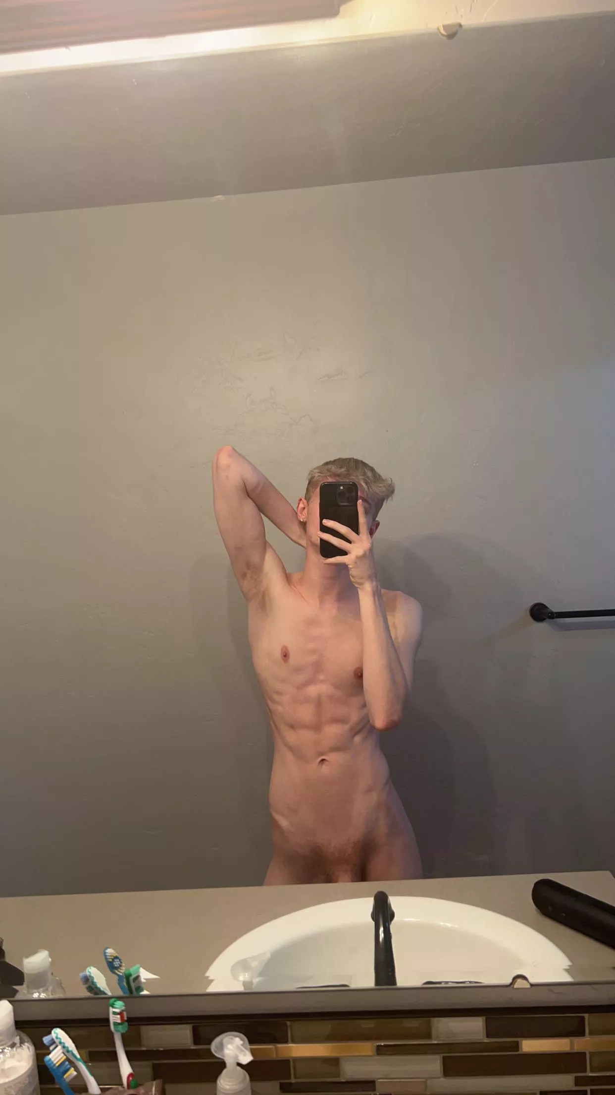 Would you shower with me? 😉