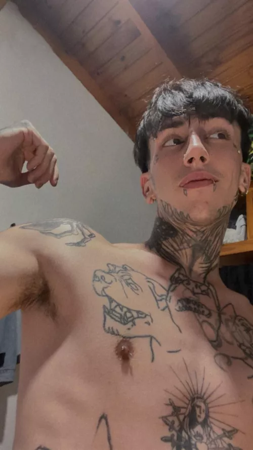 Youuuu worship me bro