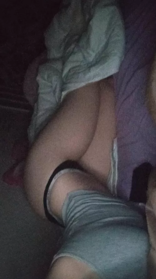 /10?? (F) 18yr SERIOUS