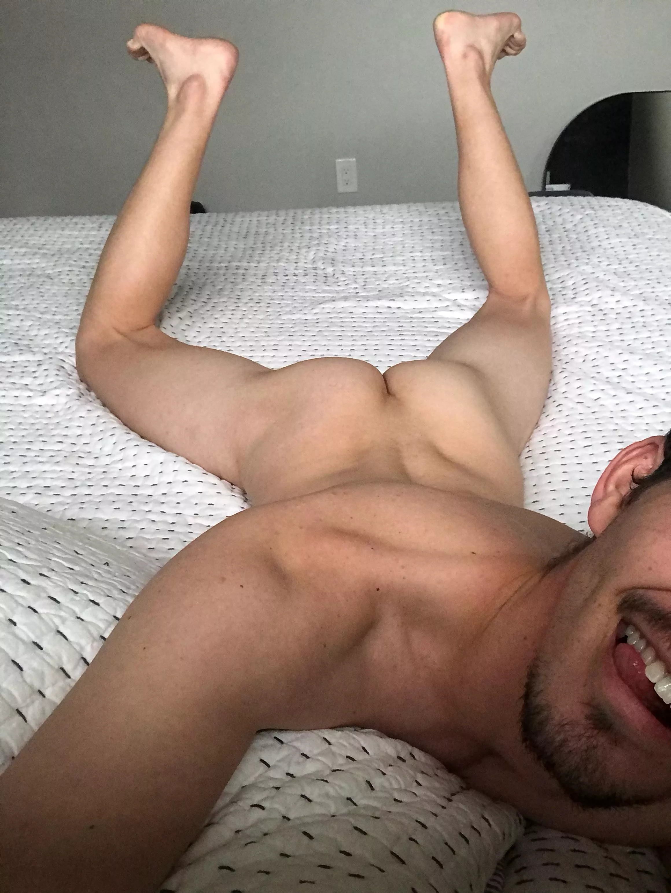 23 just got off work and home alone. Snap mbo1234