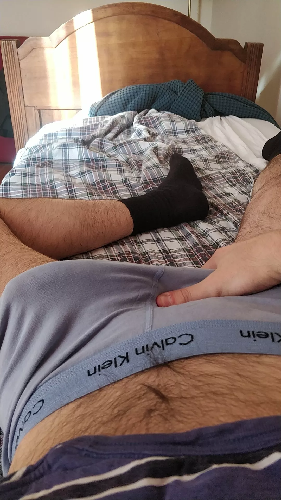 24 Italy 8inch fit hung daddy here. HMU boys. Twinks++ Giu237463