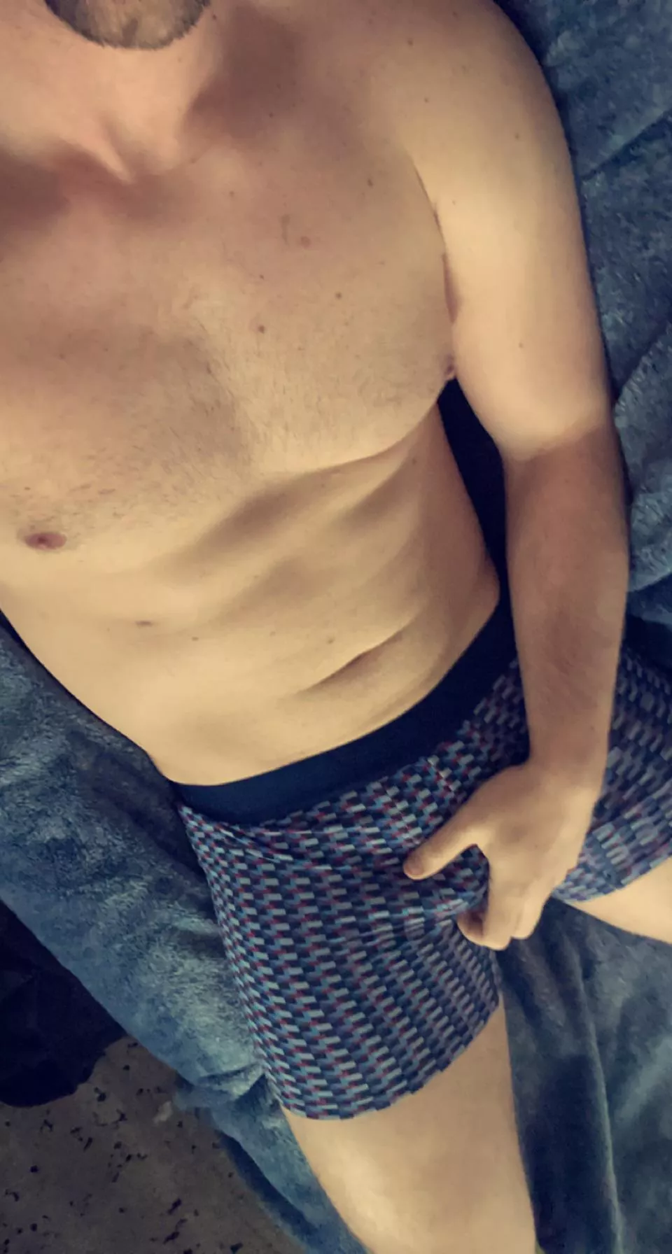 33- home alone and bored. Fit studs hmu… fit little bros + chat/lt + face + c_t231611