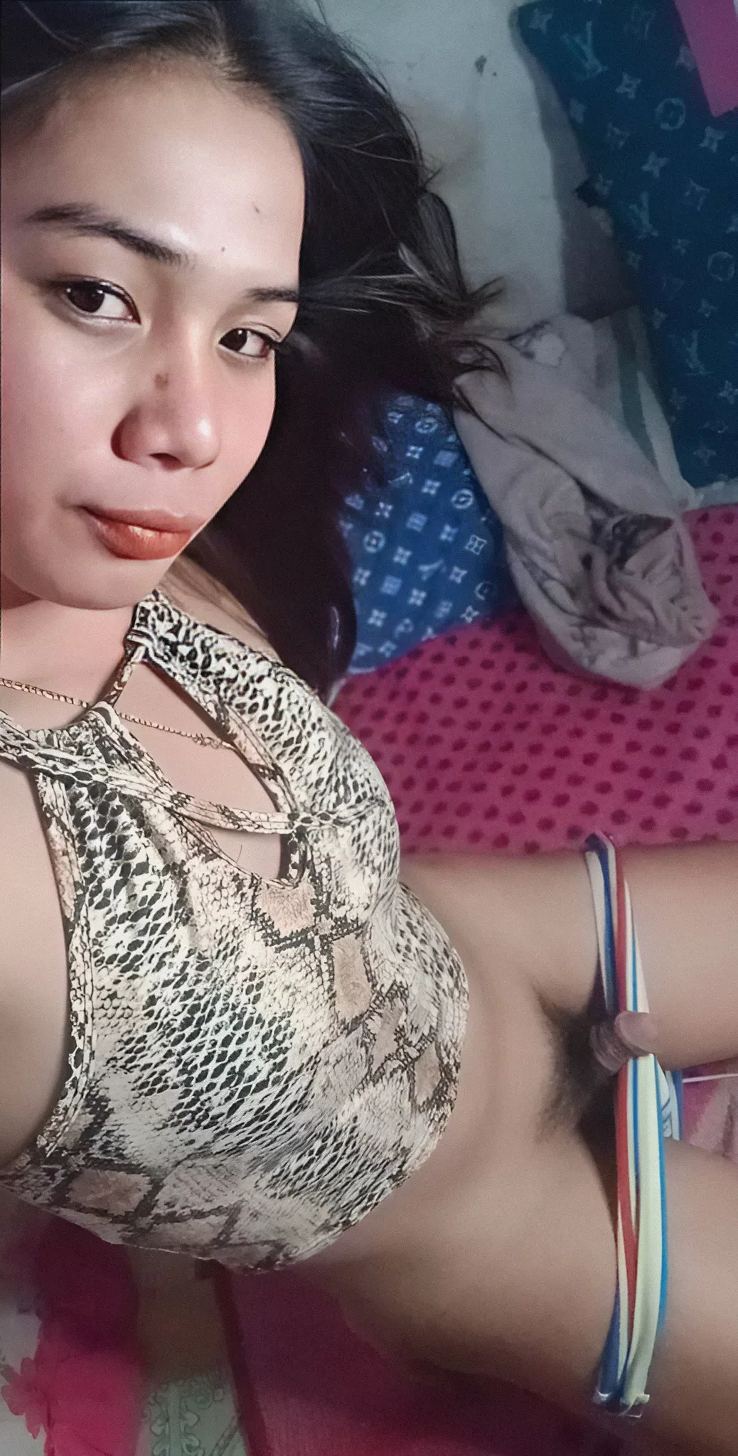 Am I look feminine? At my age 19 daddy?