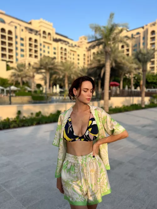 Crop top season is officially here!