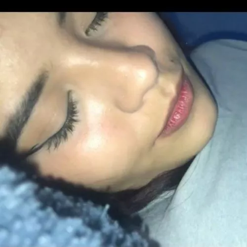 does someone know her