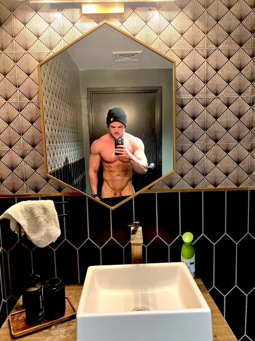 Down lighting too good not to share.