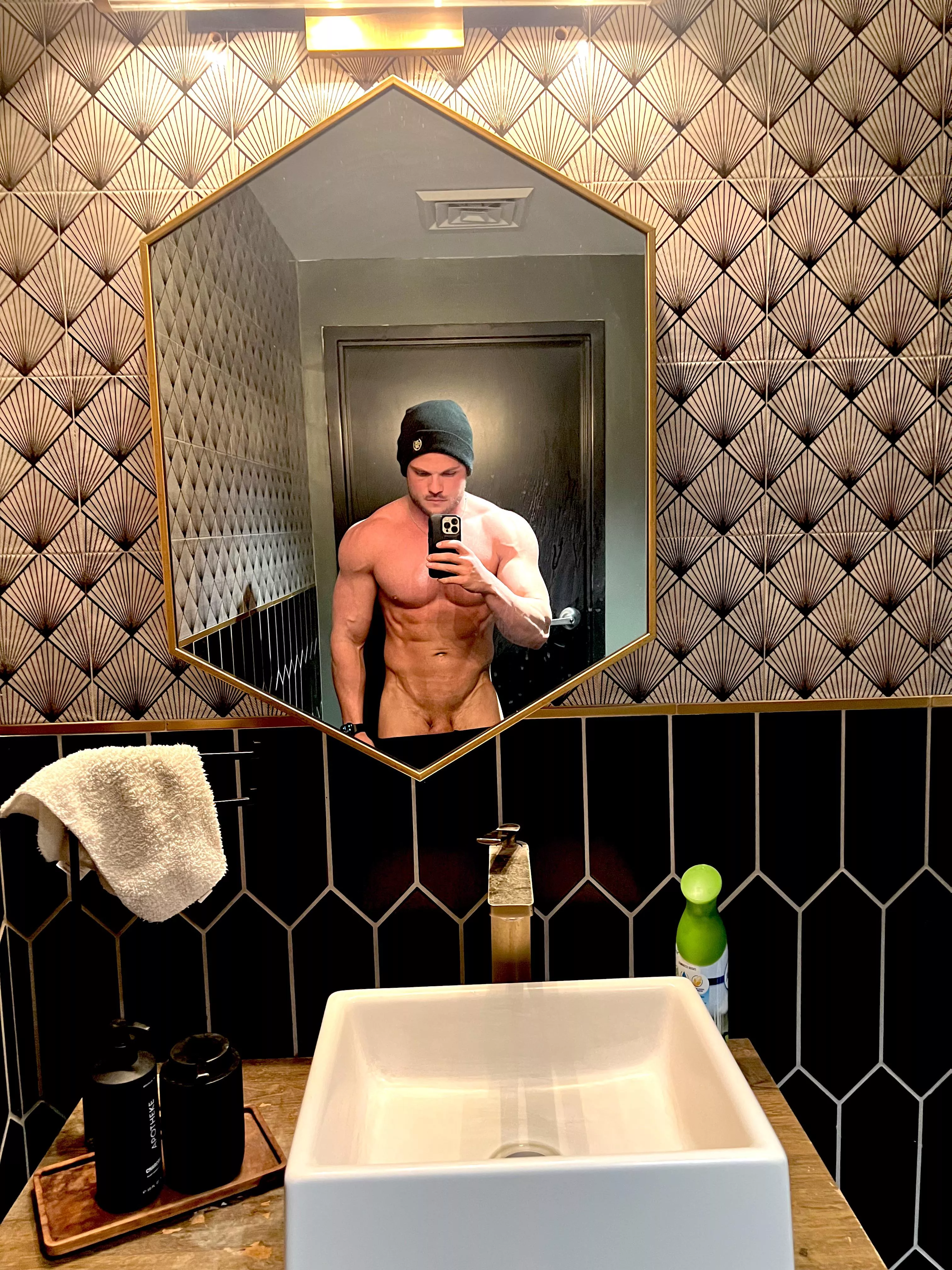 Down lighting too good not to share.