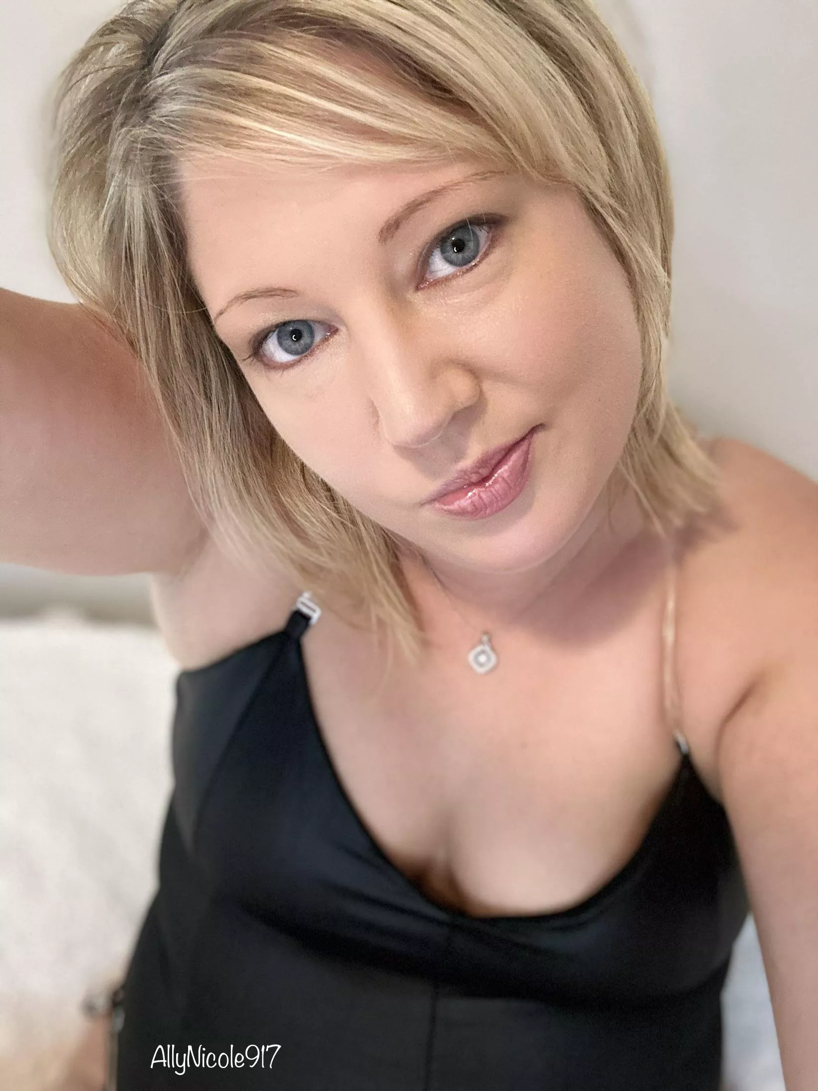 Every girl needs a black bodysuit 🥰❤️