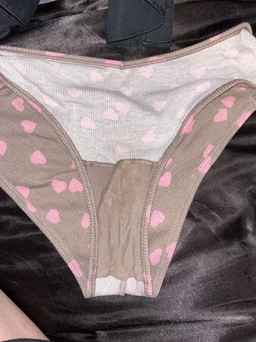 Gentle 1 day gusset, ready to go for $25 for the babes that prefer a lighter scent 💕 Add ons available of course! [selling]