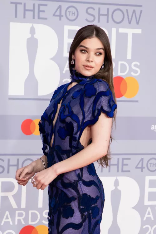 Hailee Steinfeld