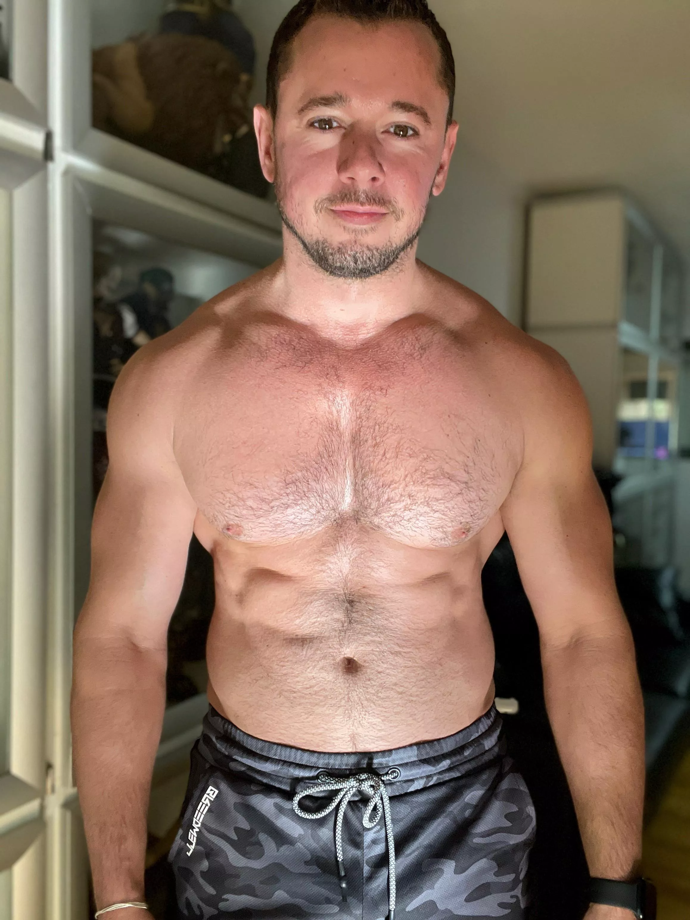 Happy Friday! I hope you all have a great weekend! 🤗 from Buenos Aires, Argentina to you all.