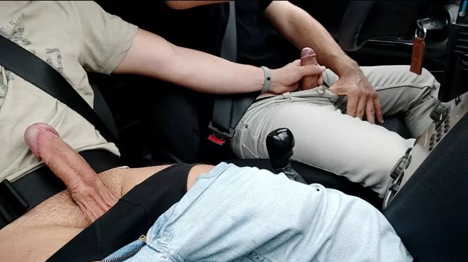 How do you pay the uber rides?