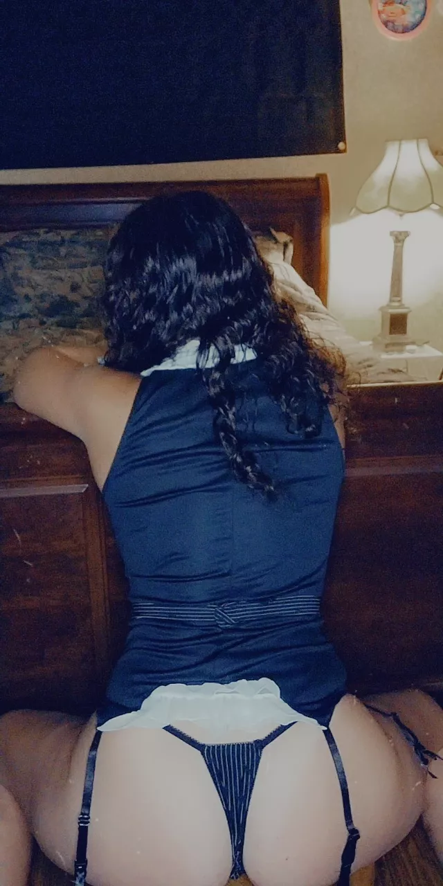 I'm waiting for you to come play with me